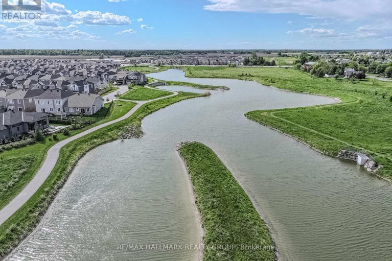 28506453/643-terrier-circle-w/goulbourn-twp-from-franktown-rdsouth-to-rideau/ottawa/ontario/K0A2Z0_4