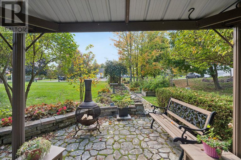 29118234/7051-donwel-drive/greely/ottawa/ontario/K4P1M7_37