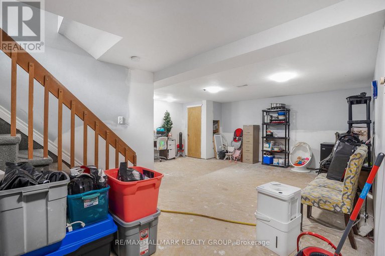 29017569/912-pattee-road-e/champlain-twp/champlain/ontario/K6A2R2_24