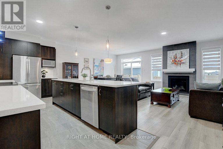 29256883/818-companion-crescent/mahogany-community/ottawa/ontario/K4M0X1_14