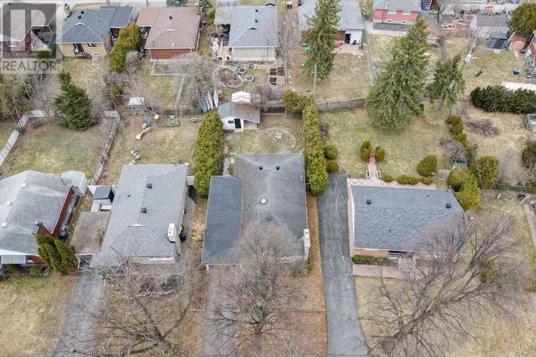 28179487/2247-miramichi-street/kenson-park/ottawa/ontario/K2C0Z1_39