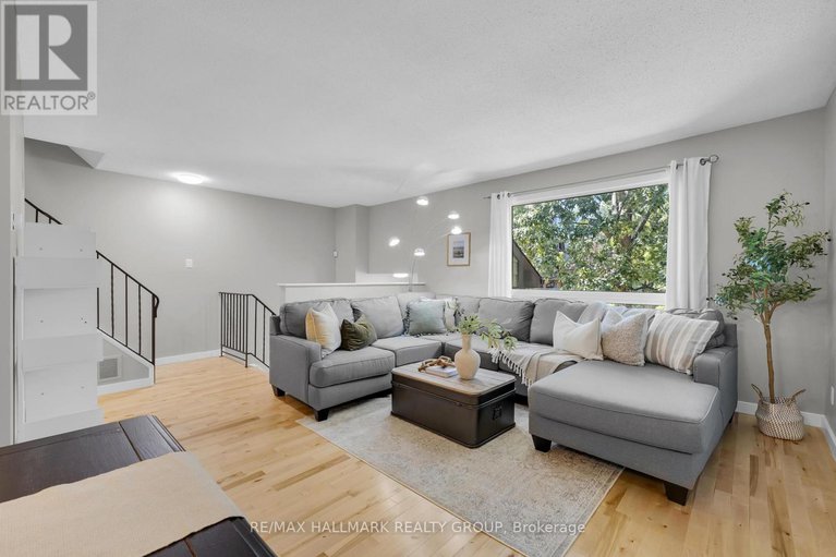 28804570/3-409-montfort-street/cardinal-glen/ottawa/ontario/K1L8G8_6