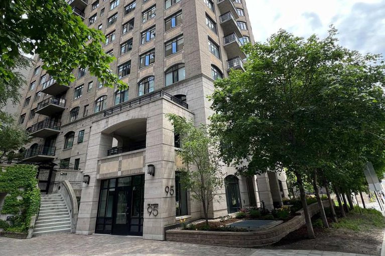 29238372/1603-95-bronson-avenue/ottawa-centre/ottawa/ontario/K1R1E2_1