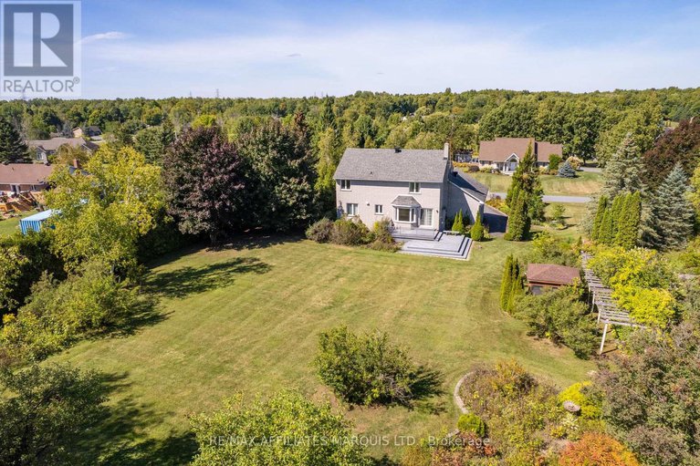 28865115/5479-poplar-avenue/long-sault/south-stormont/ontario/K0C1P0_41