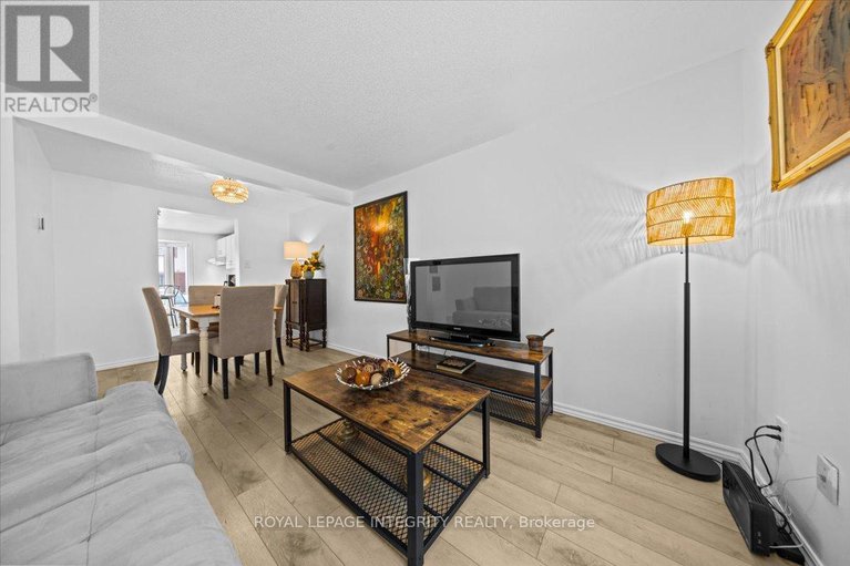 29383476/1196-priory-lane/convent-glen-north/ottawa/ontario/K1C1Z9_10