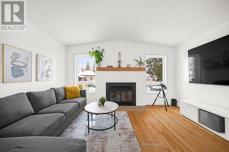 29366991/1557-verchere-street/chateauneuf/ottawa/ontario/K1C7C7_22