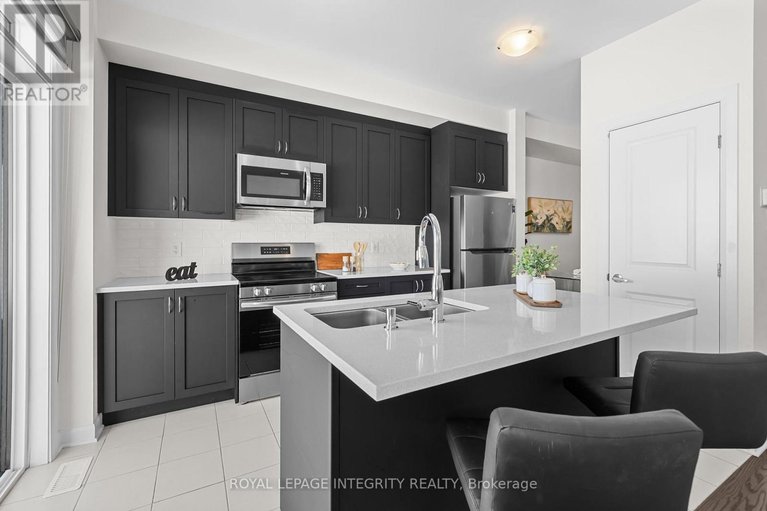 29385257/166-invention-boulevard/morgans-grantsouth-march/ottawa/ontario/K2W0L6_12