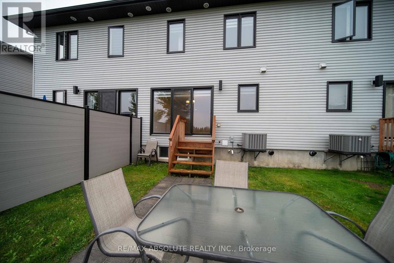 29152550/287-belfort-street/embrun/russell/ontario/K0A1W0_25