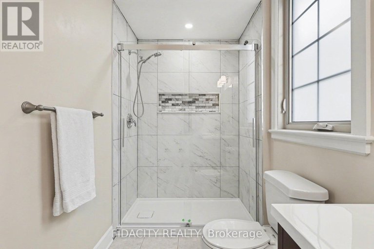 29514789/21-galens-way/kemptville/north-grenville/ontario/K0G1J0_19