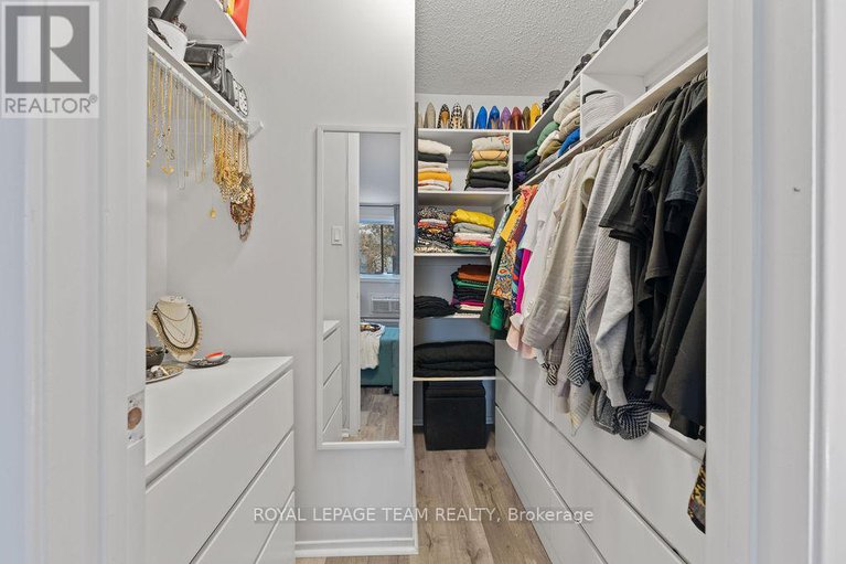 29371239/212-316-savard-avenue/vanier/ottawa/ontario/K1L7S2_34