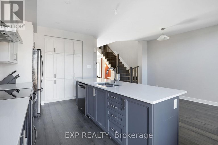 29402072/1053-lunar-glow-crescent/riverside-southgloucester-glen/ottawa/ontario/K4M0J9_13