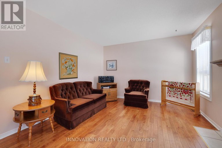 29423663/31-silver-horse-crescent/bridlewood/ottawa/ontario/K2M2J2_15