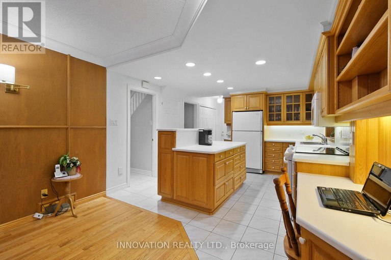 28392162/7-colville-court/beaverbrook/ottawa/ontario/K2K1A9_9