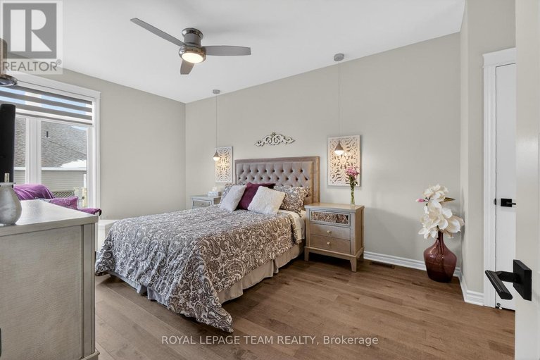 29480858/98-kayenta-street/remainder-of-stittsville-area/ottawa/ontario/K2S2K9_26