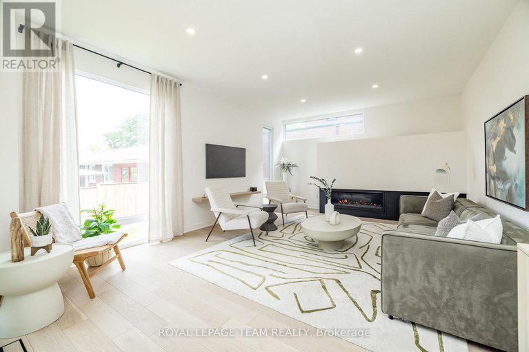 28678296/1995-lenester-avenue/mckellar-heightsglabar-park/ottawa/ontario/K2A1K4_12