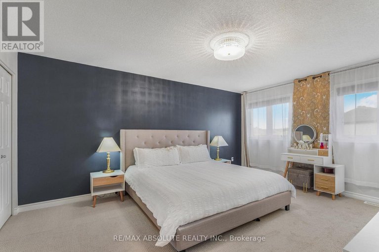 29664919/229-mica-crescent/town-of-rockland/clarence-rockland/ontario/K4K0E3_18