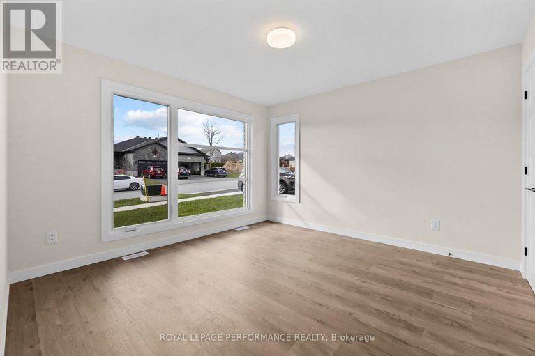 29513085/41-forrester-way/long-sault/south-stormont/ontario/K0C1P0_23