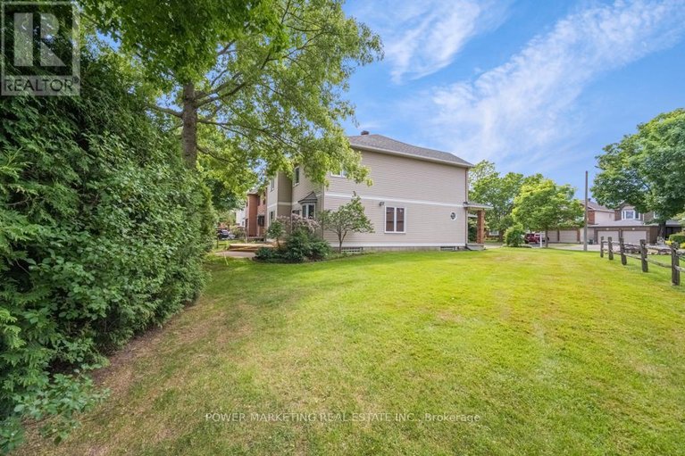 29633668/29-taj-court/hunt-club-park/ottawa/ontario/K1G5K7_41