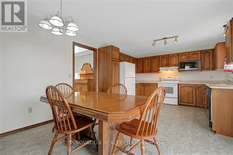 28665702/1565-lindsay-road/north-grenville-twp-kemptville-south/north-grenville/ontario/K0G1S0_18