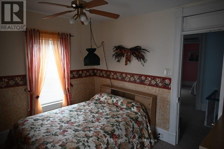 29278430/11-peter-street/maxville/north-glengarry/ontario/K0C1T0_25