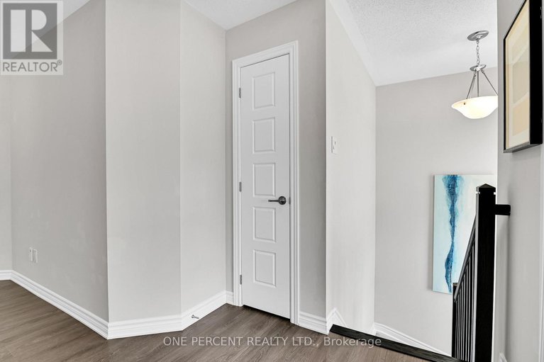 28279096/899-fameflower-street/half-moon-bay/ottawa/ontario/K2J6H3_18