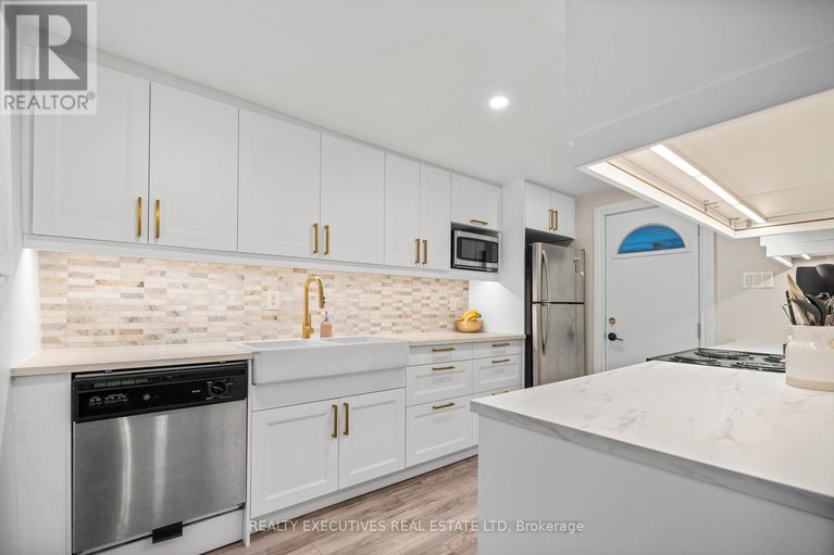 29206481/493-gladstone-street/winchester/north-dundas/ontario/K0C2K0_8