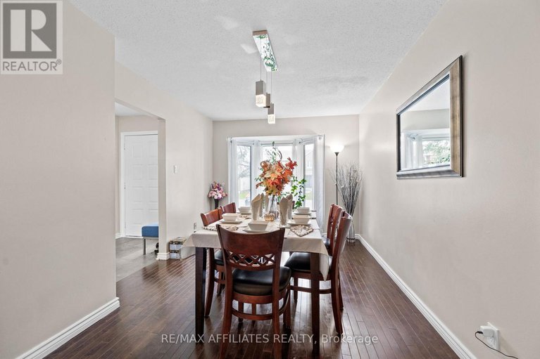 28876717/43-bluegrass-drive/bridlewood/ottawa/ontario/K2M1G2_6