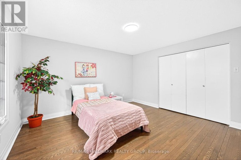 29462514/1930-southampton-court/braemar-park/ottawa/ontario/K2C0W4_28