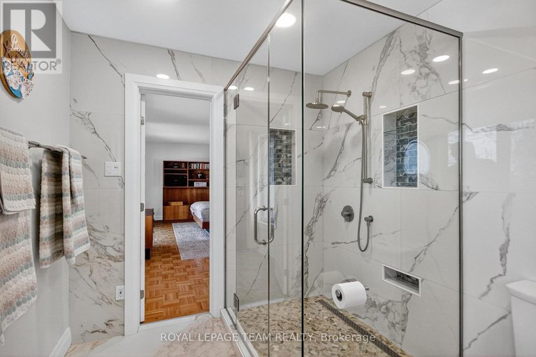 29015605/259-grandview-road/crystal-bayrocky-point/ottawa/ontario/K2H8B9_33