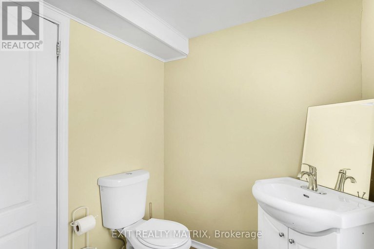 29071851/32-cockburn-street/north-stormont-finch-twp/north-stormont/ontario/K0C1G0_20