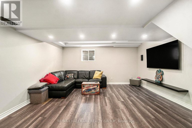 28776814/11-ellisson-way/hunt-club-park/ottawa/ontario/K1G4N9_28