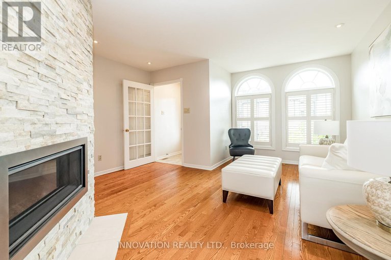 28489551/2751-massicotte-lane/emerald-woodssawmill-creek/ottawa/ontario/K1T3G9_6