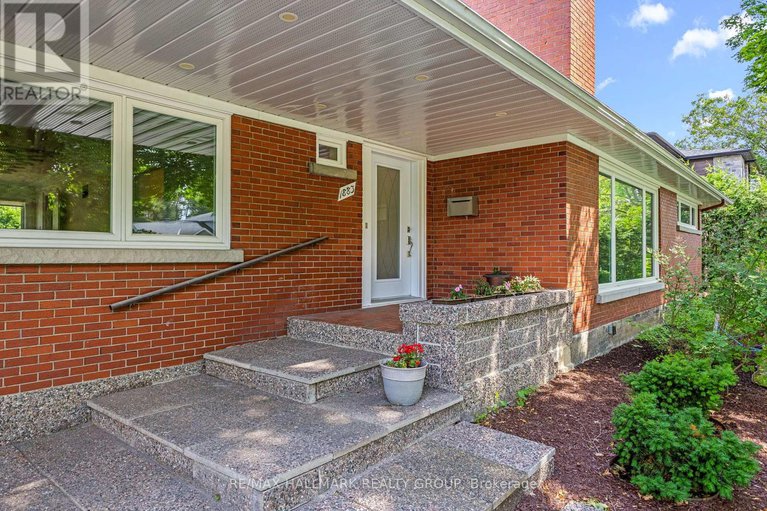 28537676/1883-barnhart-place/alta-vistafaircrest-heights/ottawa/ontario/K1H5B5_2