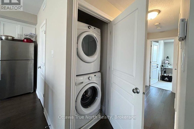 29168510/30-1032-beryl-private/riverside-southgloucester-glen/ottawa/ontario/K1V2M4_18