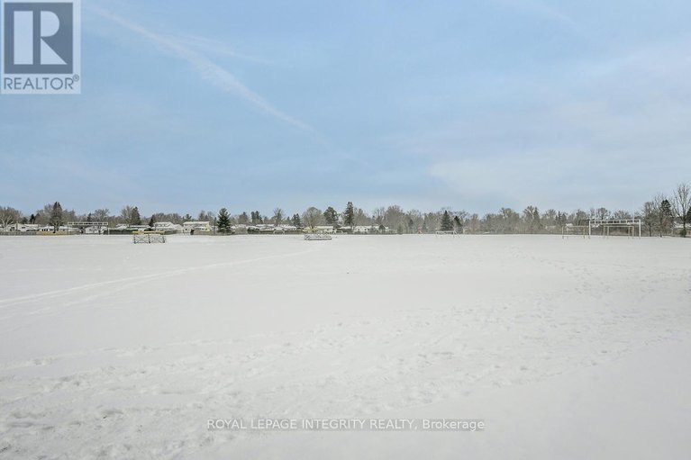 29178454/34-stokes-crescent/glencairnhazeldean/ottawa/ontario/K2L2Z4_40