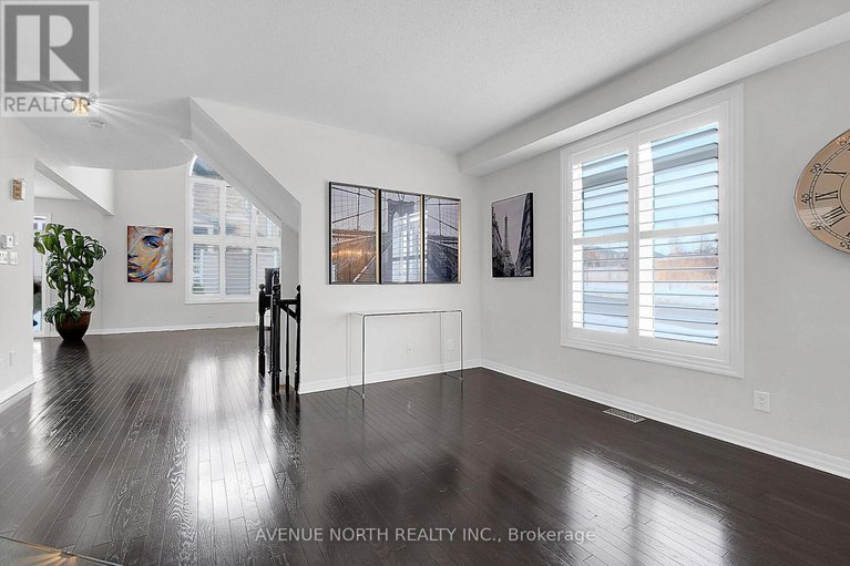 28540961/429-dovehaven-street/mer-bleuebradley-estatesanderson-park/ottawa/ontario/K1W0H2_9