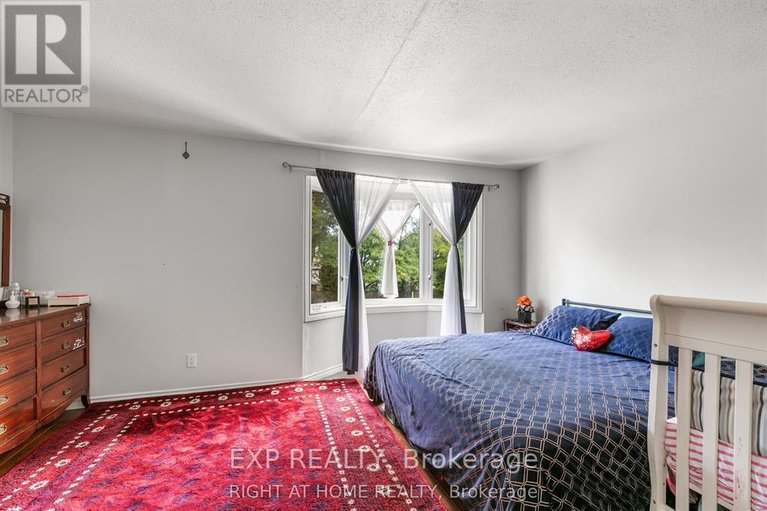 29506603/3142-dumaurier-avenue-e/fairfield-heights/ottawa/ontario/K2B8R1_16