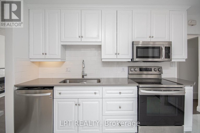 29606503/2317-elmira-drive/parkway-park/ottawa/ontario/K2C1H3_20