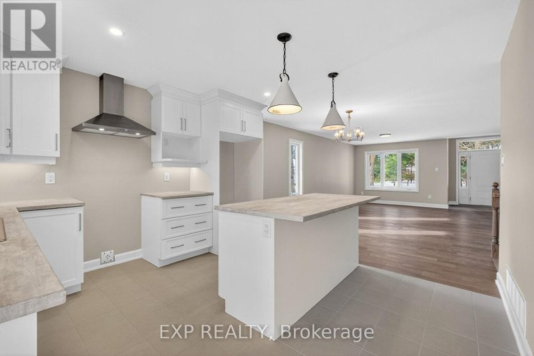 29612429/53-craig-street/village-of-russell/russell/ontario/K4R1A6_11