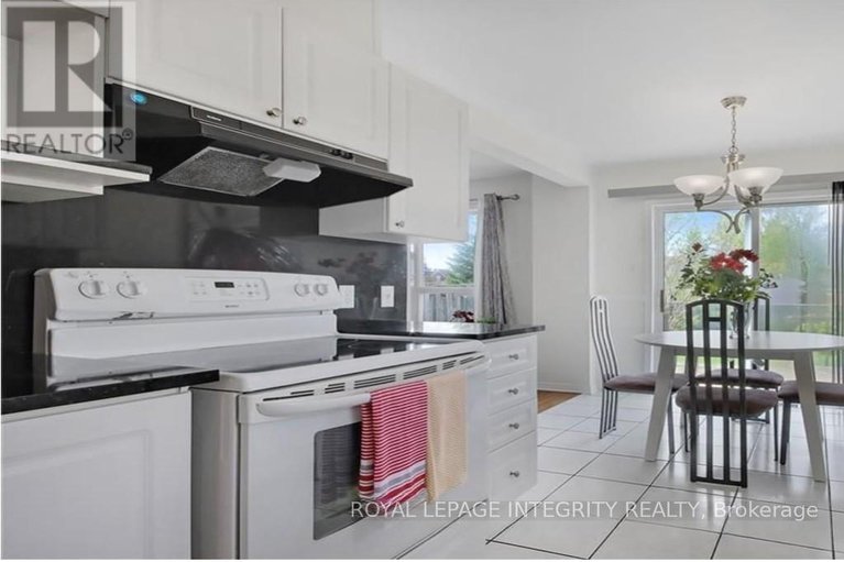 29104814/77-daventry-crescent/longfields/ottawa/ontario/K2J4M8_8