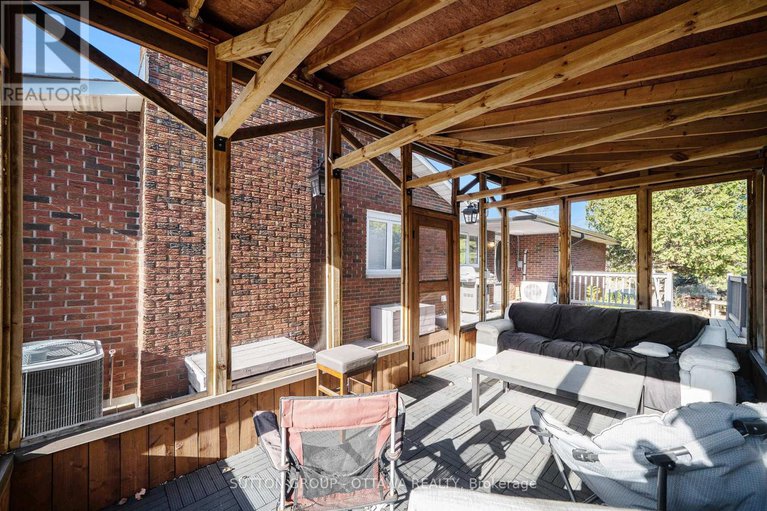 29047686/1218-upton-road/manotick-south-to-roger-stevens/ottawa/ontario/K4M1B3_5