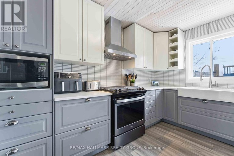 29416522/1091-burgundy-lane/convent-glen/ottawa/ontario/K1C2M9_14