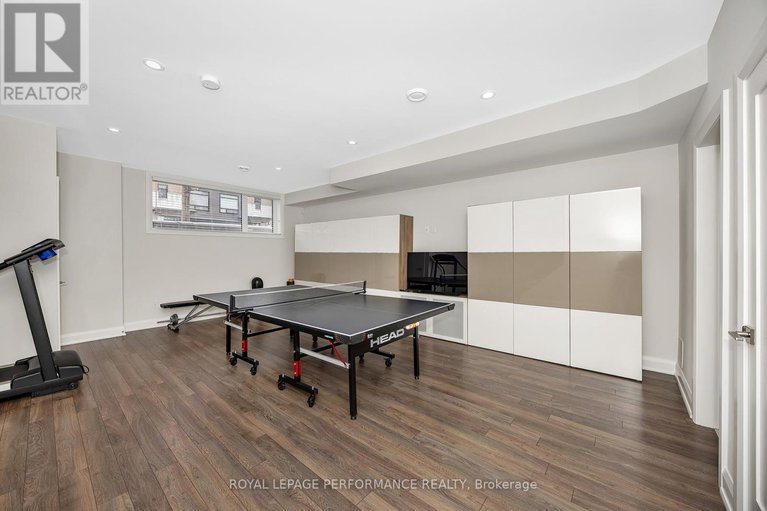 29105502/383-princeton-avenue/mckellarhighland/ottawa/ontario/K2A4E1_30