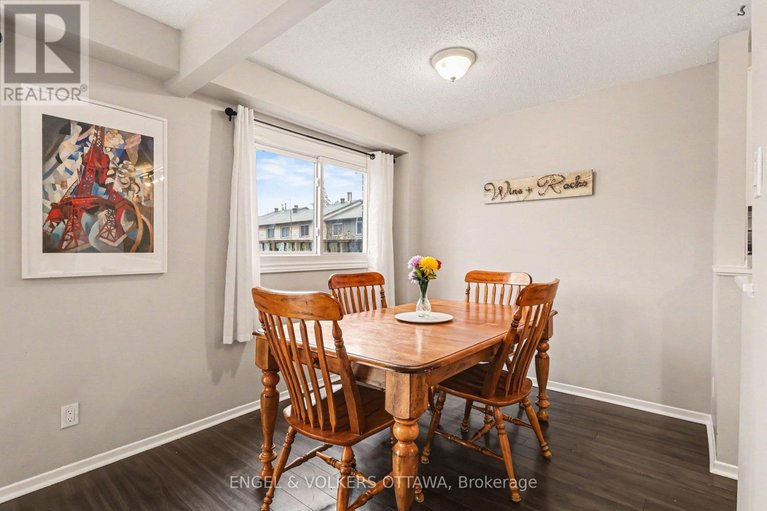 29620047/2148-orient-park-drive/blackburn-hamlet-south/ottawa/ontario/K1B4V9_7