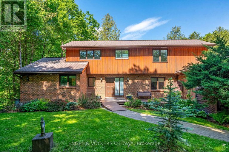 28072674/5468-torbolton-ridge-road/woodlawnmaclarens-landingkilmaurs/ottawa/ontario/K0A3M0_1