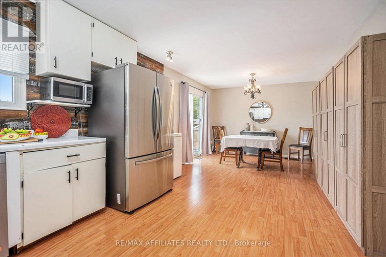28487442/114-duncan-street/drummondnorth-elmsley-north-elmsley-twp/drummondnorth-elmsley/ontario/K7A4S4_10