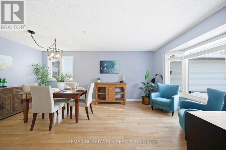 29434005/49-liston-crescent/katimavik/ottawa/ontario/K2L2W3_9