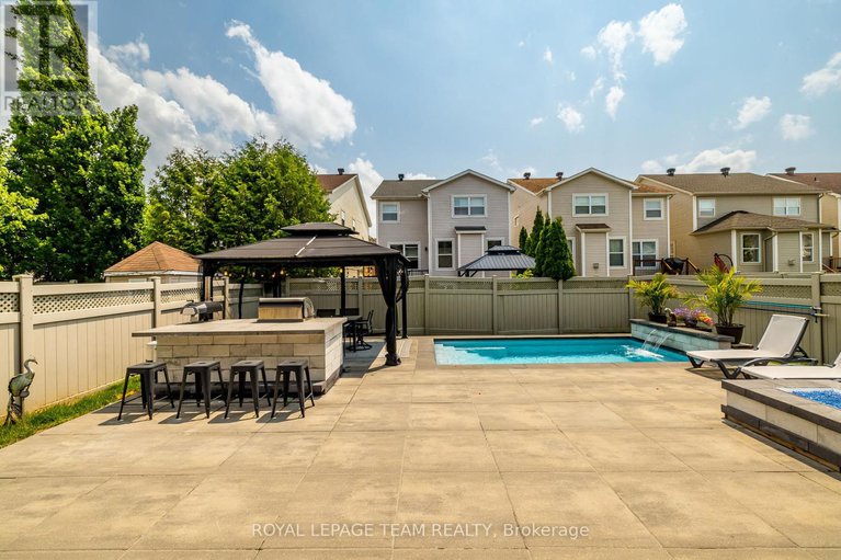 28449853/333-timbertrail-terrace/springridgeeast-village/ottawa/ontario/K4A5A6_46