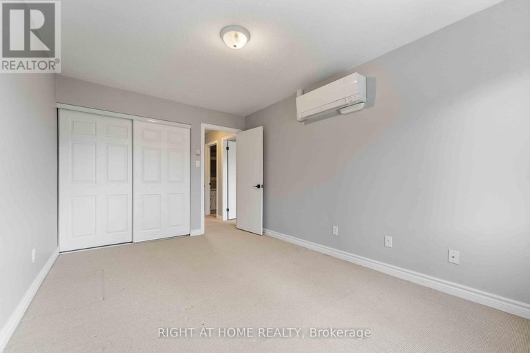 29541775/4-chisholm-court/beaverbrook/ottawa/ontario/K2K1E2_21