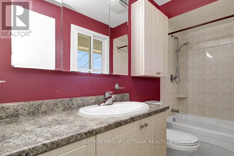 29636036/38-beaver-ridge/city-viewskylinefisher-heightsparkwood-hills/ottawa/ontario/K2E6C7_30